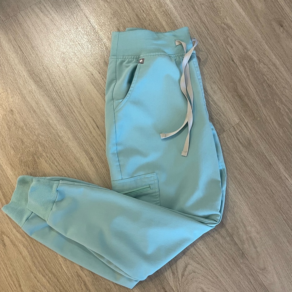 FIGS high waisted size small petite. Color: seaglass